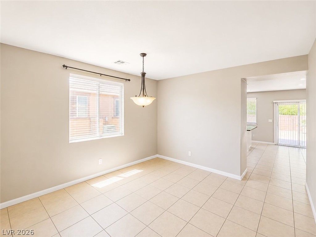 Photo 5 of 2716 Graceful Grove Avenue