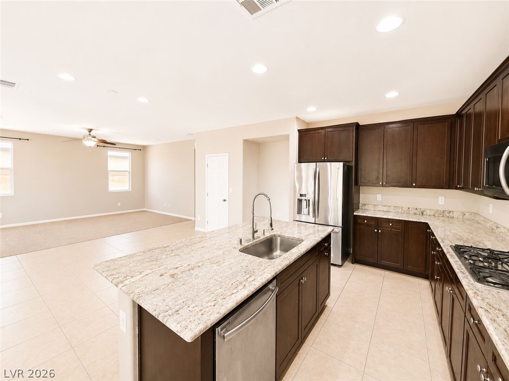 Photo 8 of 22, 2716 Graceful Grove Avenue