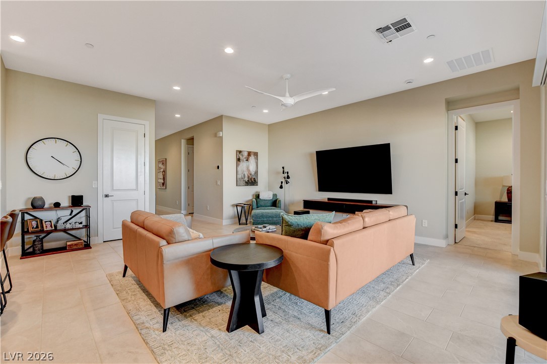 Photo 9 of 79, 9006 Coastal Oaks Street