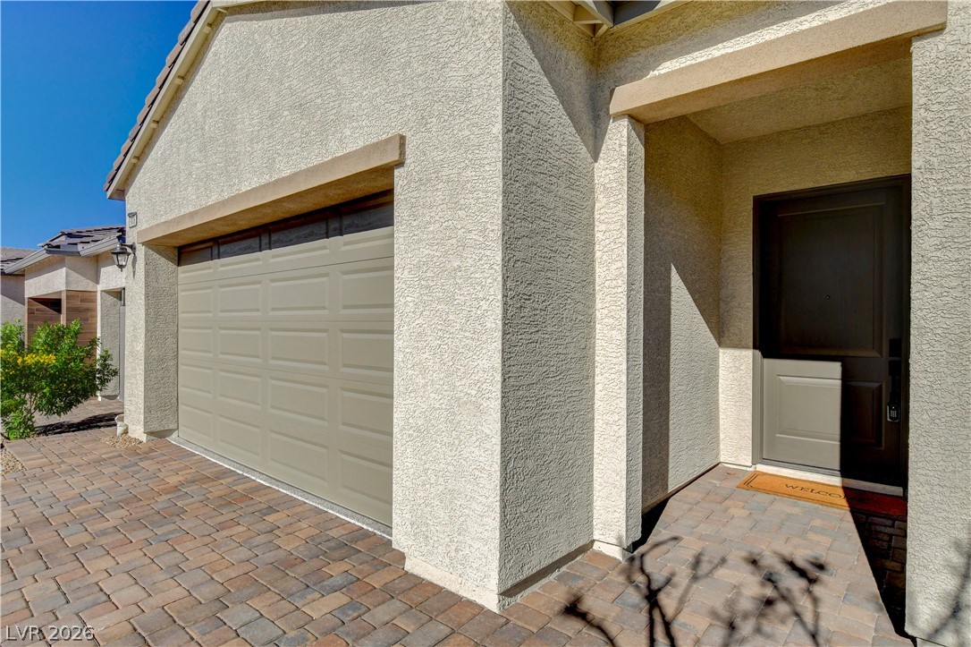 Photo 4 of 9006 Coastal Oaks Street