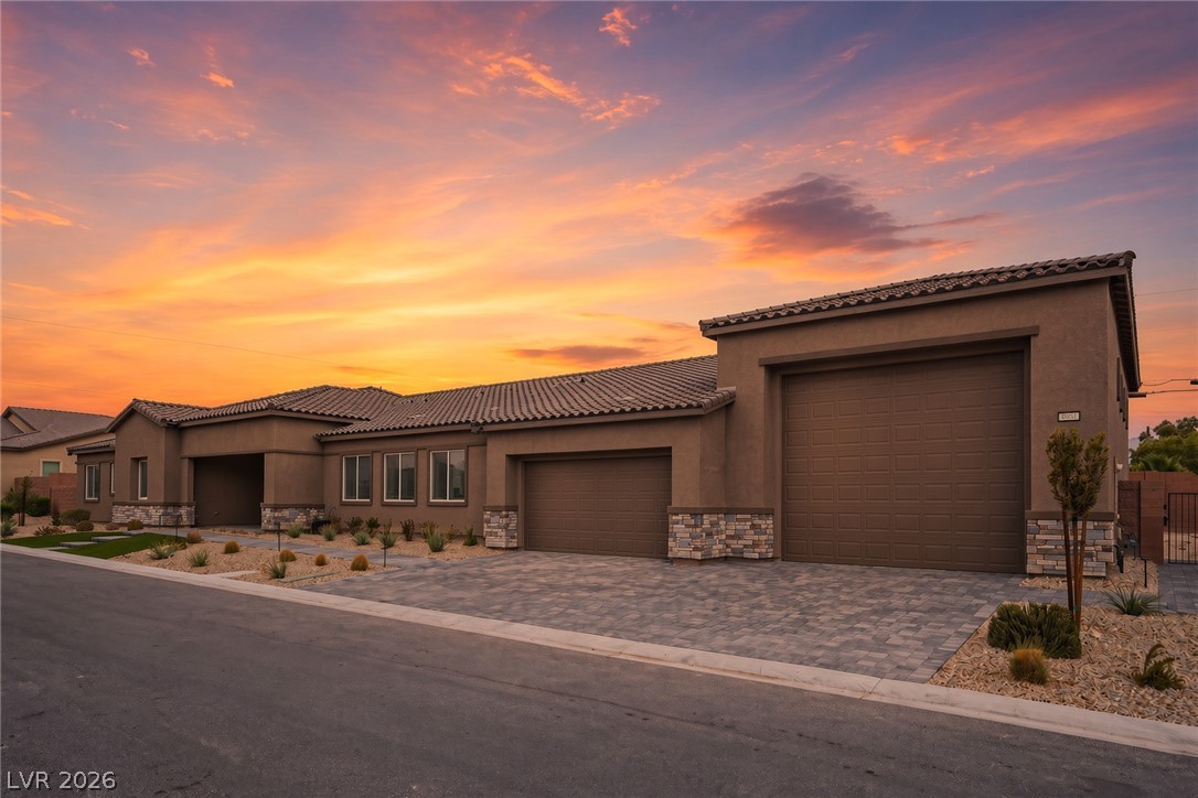 3904 Aiden Creek Avenue, North Las Vegas 89031