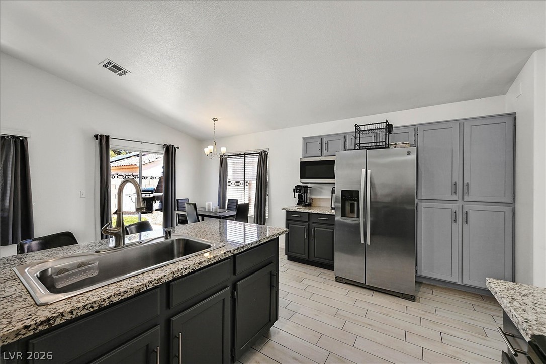 Photo 6 of 16, 7008 Overhill Avenue