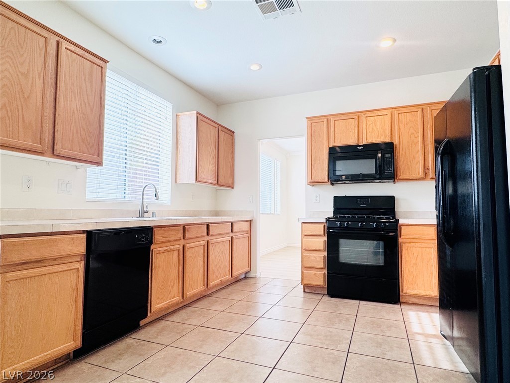 Photo 6 of 22, 5531 Megan Faye Street