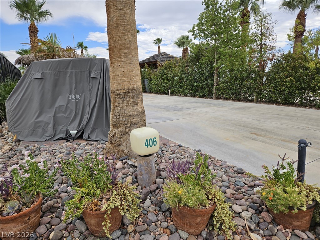 Photo 10 of 28, 8175 Arville Street #406