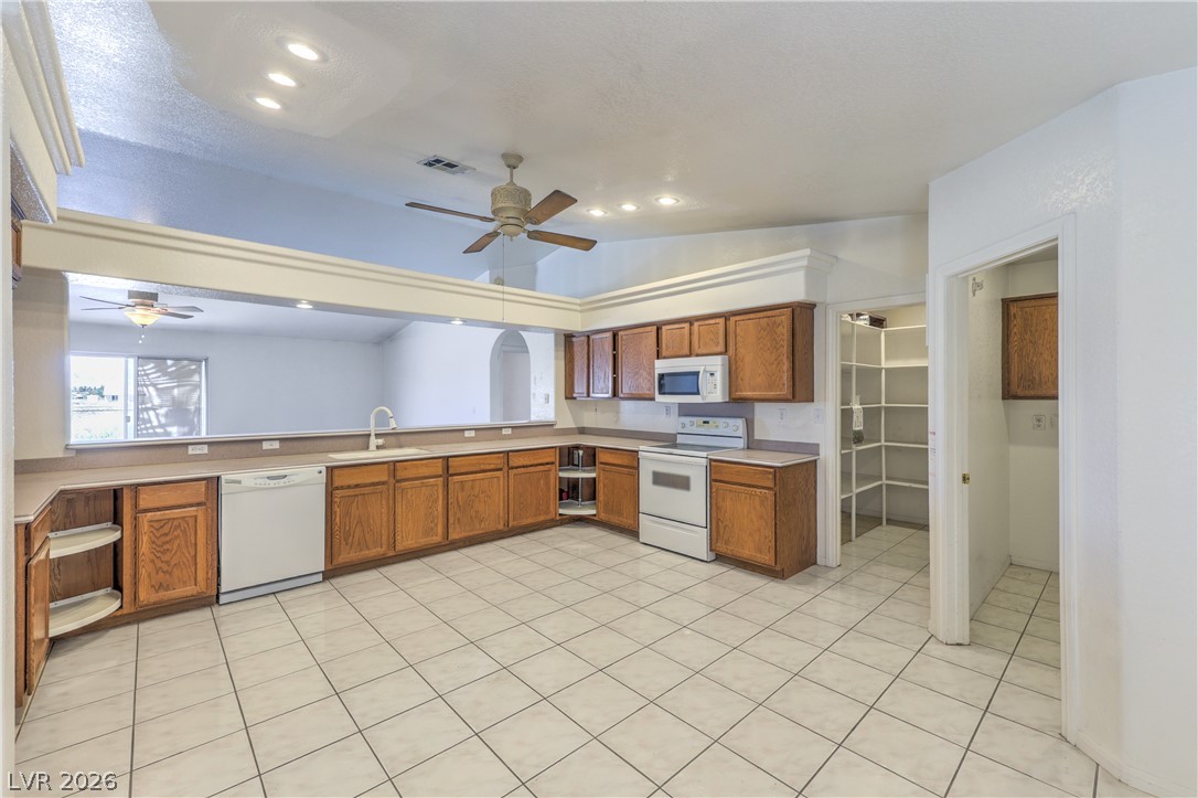 Photo 8 of 47, 3720 Pahrump Valley Boulevard