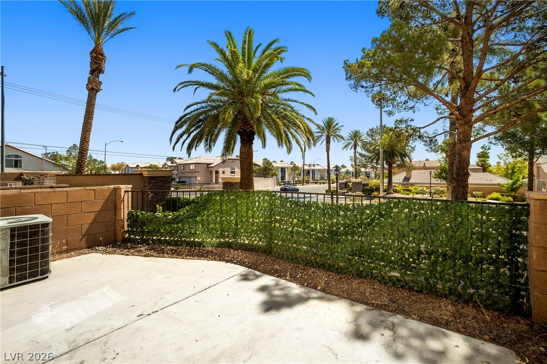 Photo 14 of 37, 3508 Harbor Tides Street