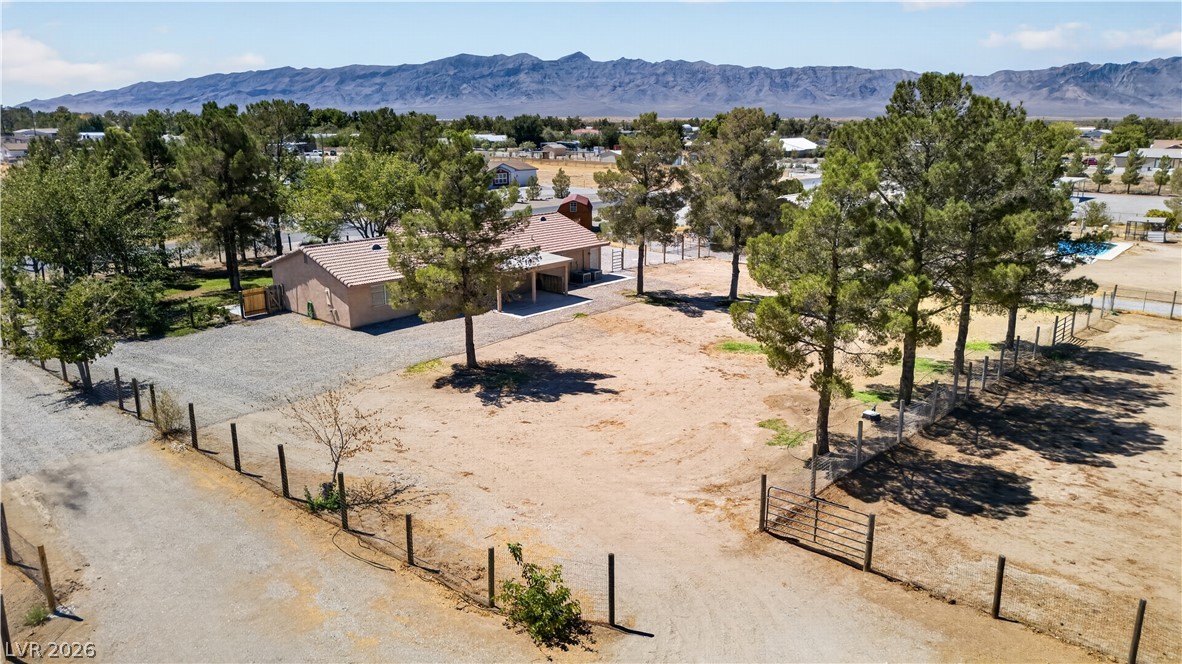 Photo 29 of 46, 3430 E Navajo Boulevard