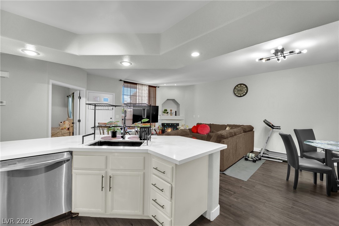 Photo 8 of 32, 6908 Dorita Avenue #102