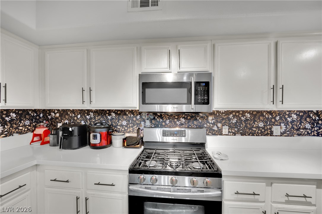 Photo 7 of 32, 6908 Dorita Avenue #102
