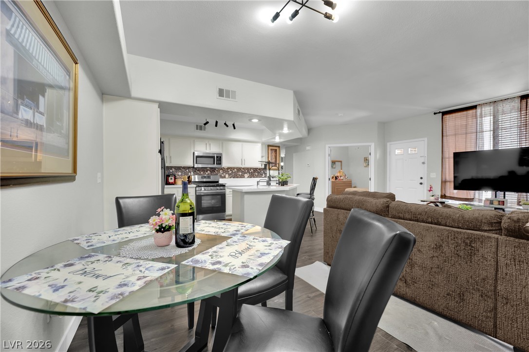 Photo 25 of 32, 6908 Dorita Avenue #102