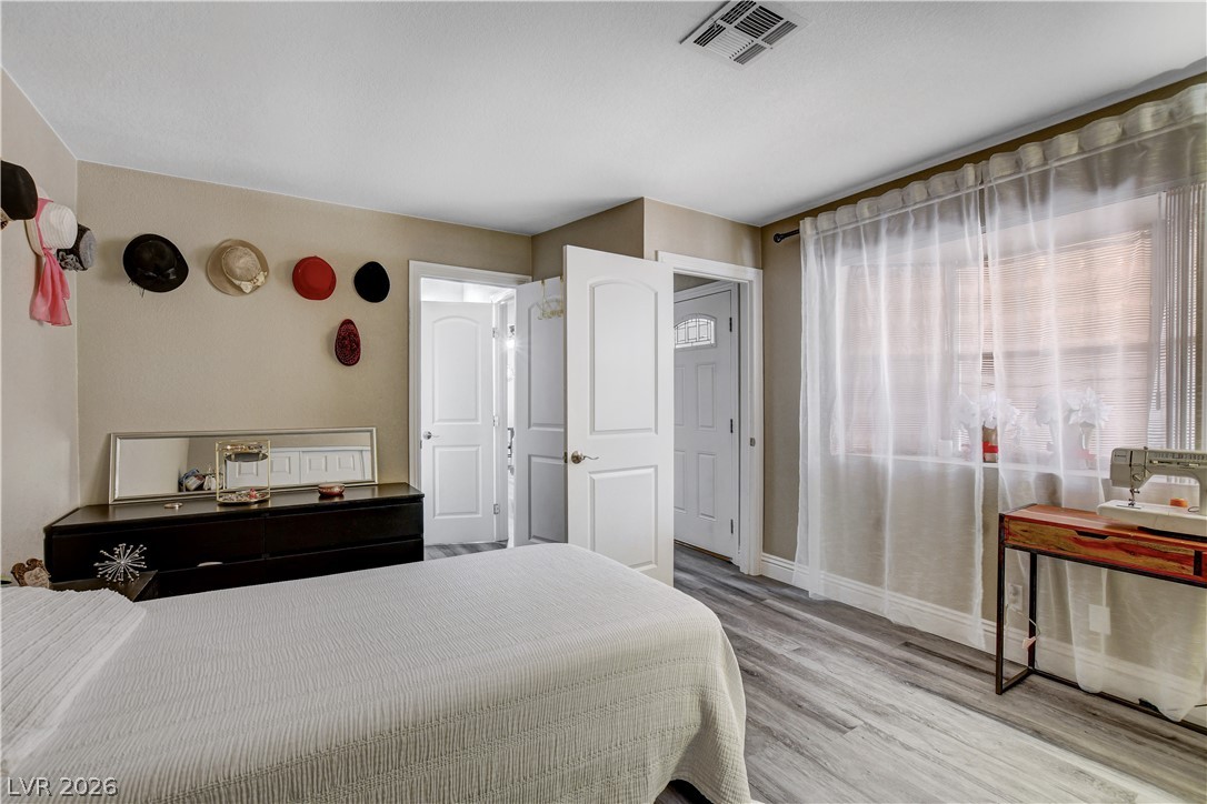 Photo 21 of 32, 445 N Lamb Boulevard #C
