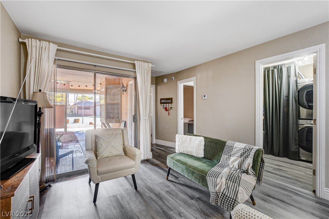 Photo 7 of 32, 445 N Lamb Boulevard #C