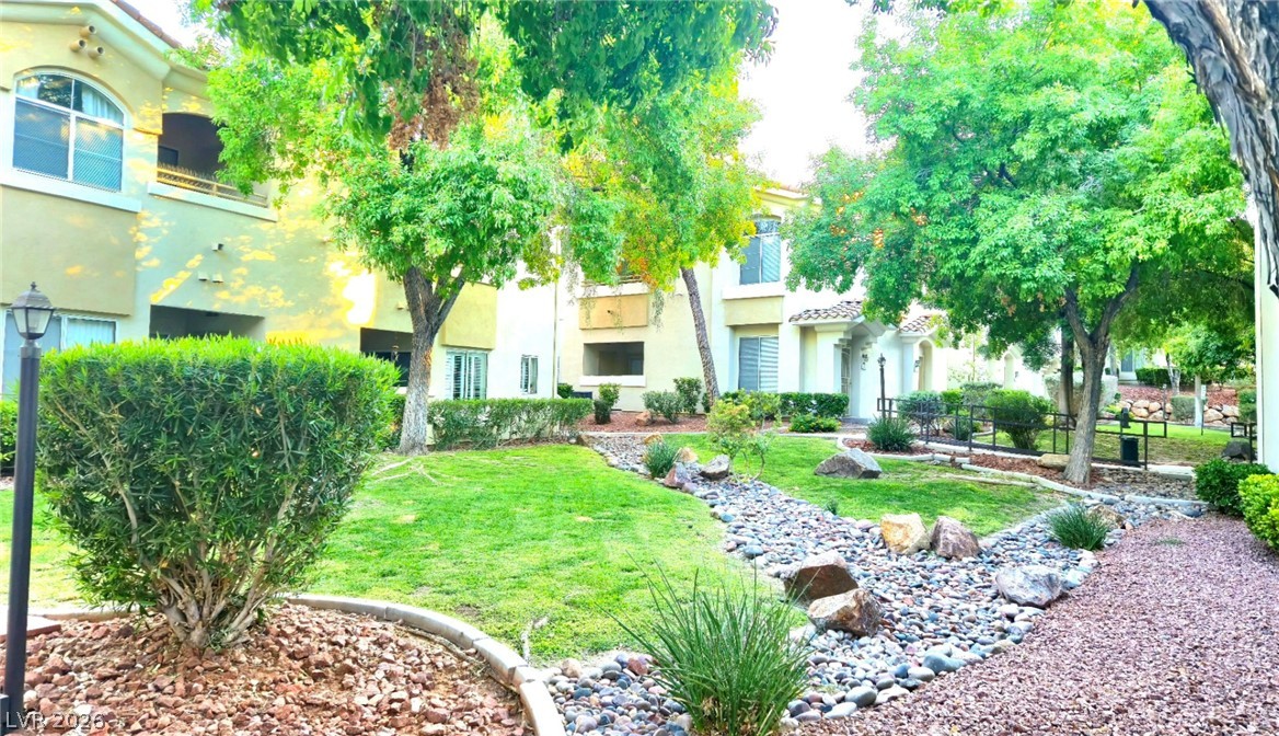 Photo 8 of 25, 10001 Crimson Palisades Place #103
