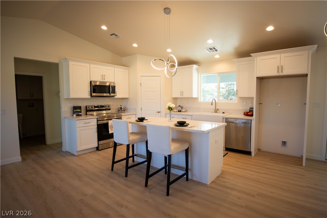 Photo 9 of 34, 3960 Dart Drive