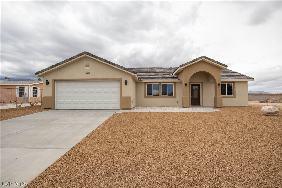 Photo 2 of 3925 N Mayfield Ranch Road