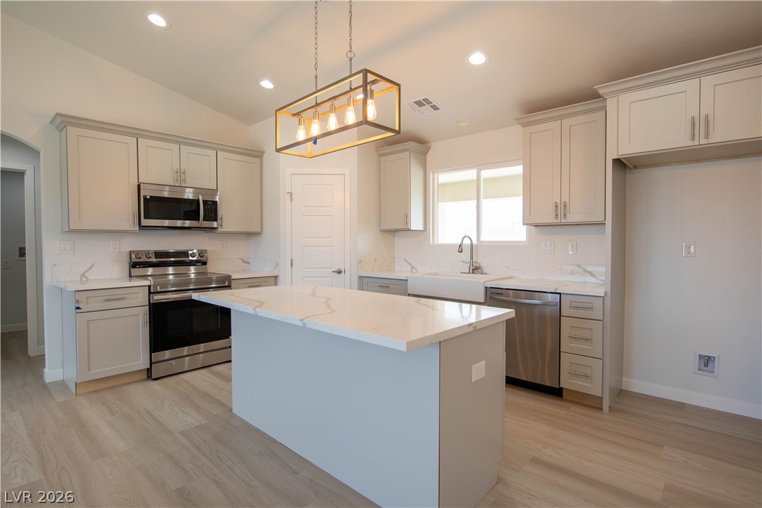 Photo 7 of 30, 3925 N Mayfield Ranch Road
