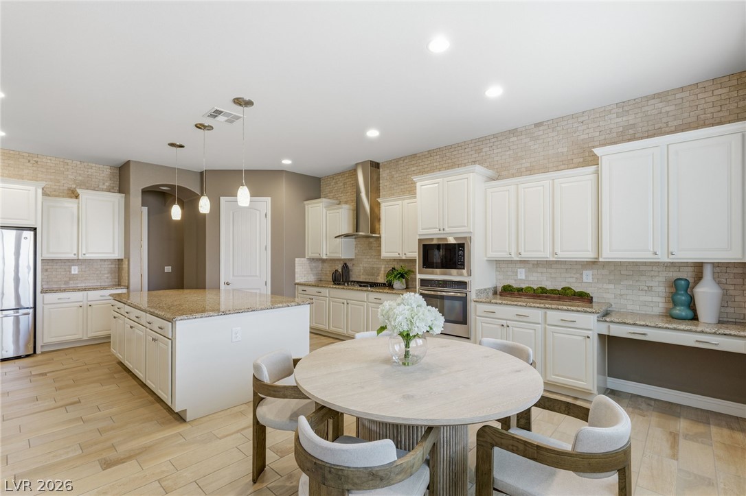 Photo 8 of 34, 9985 Spider Creek Court