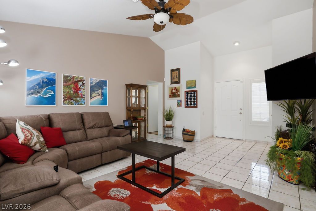 Photo 4 of 2521 Silverton Drive