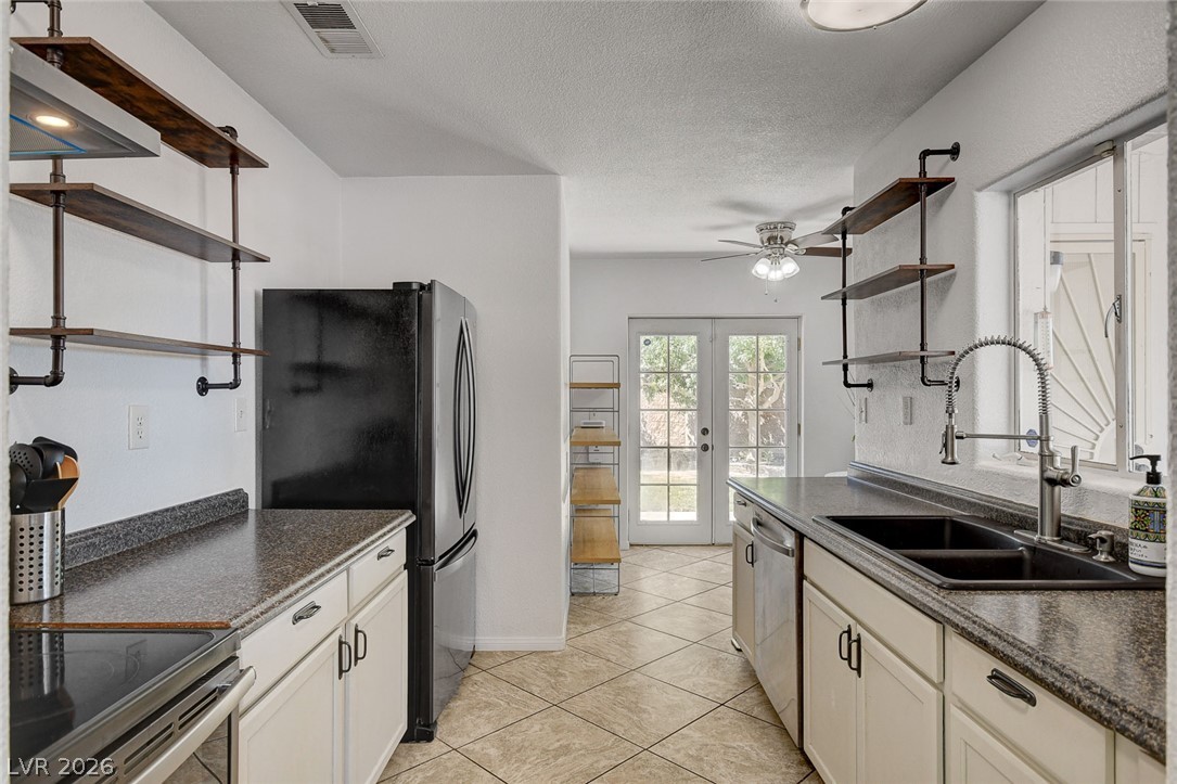 Photo 12 of 56, 1312 S 15th Street