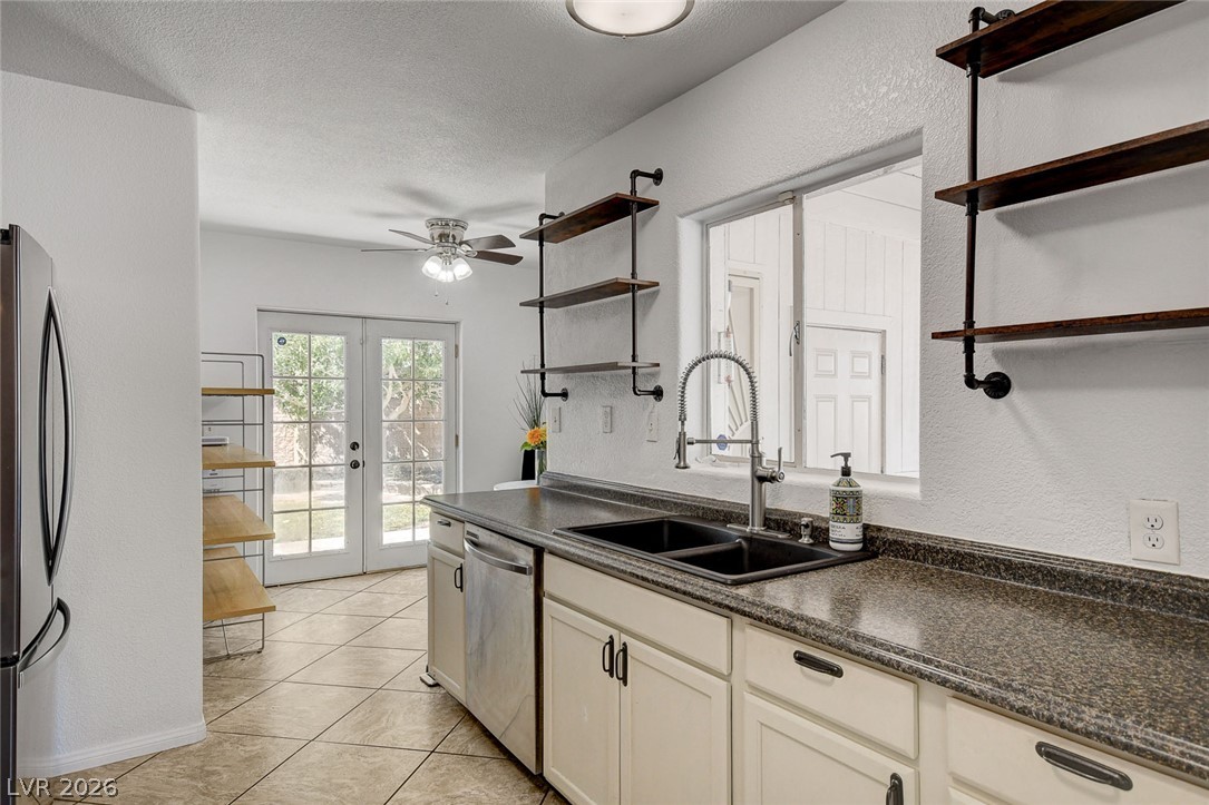 Photo 11 of 56, 1312 S 15th Street