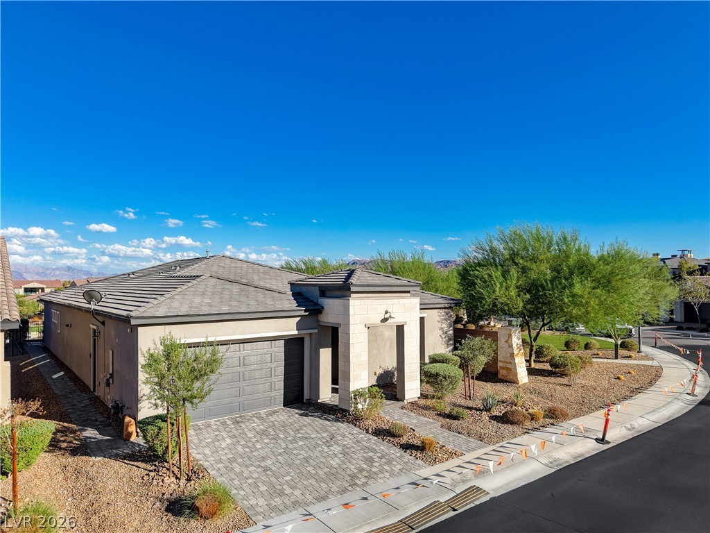 Photo 3 of 22 Desert Ivy Lane