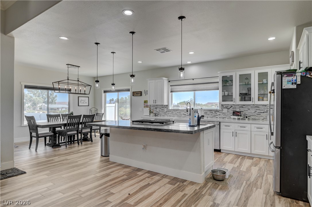 Photo 19 of 62, 1110 Heyer Street