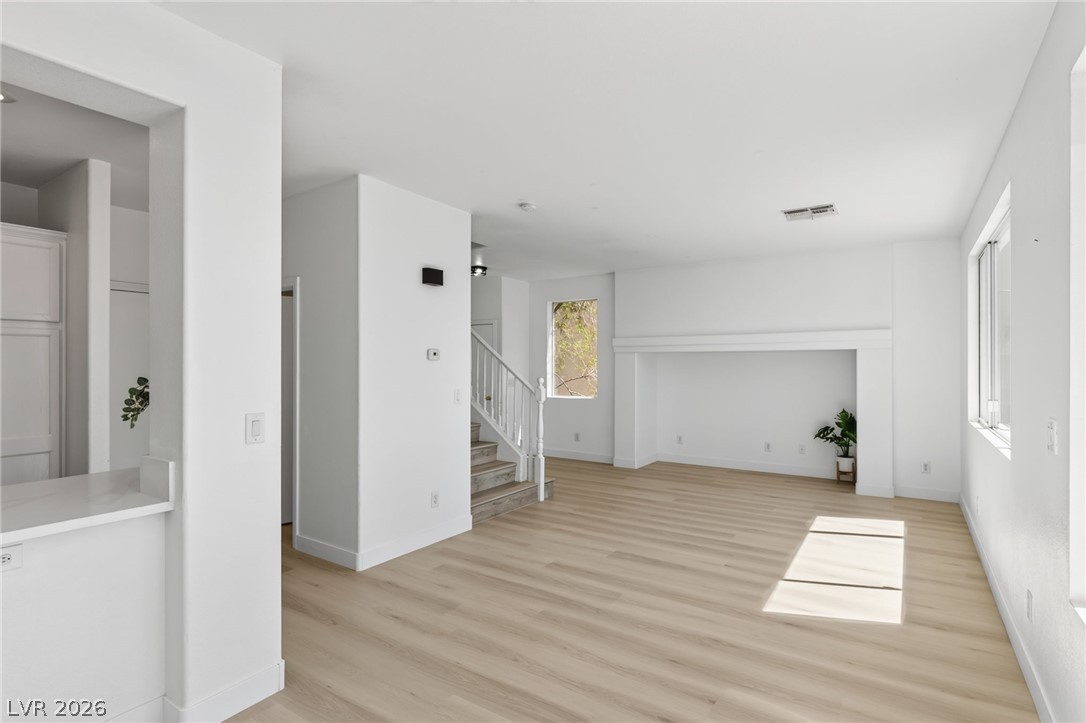 Photo 5 of 9511 Spring Blush Avenue