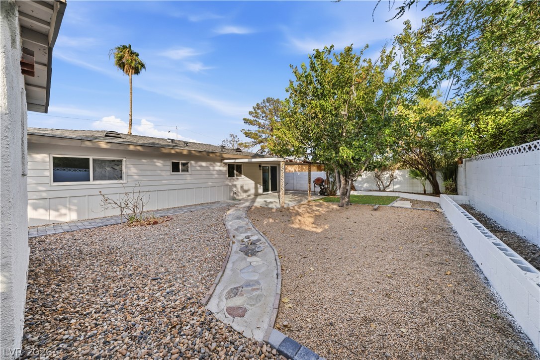 Photo 23 of 33, 3629 Florrie Avenue