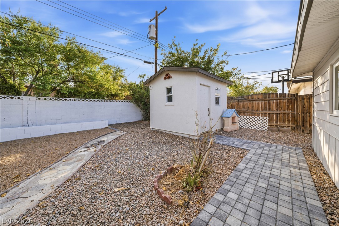 Photo 24 of 33, 3629 Florrie Avenue