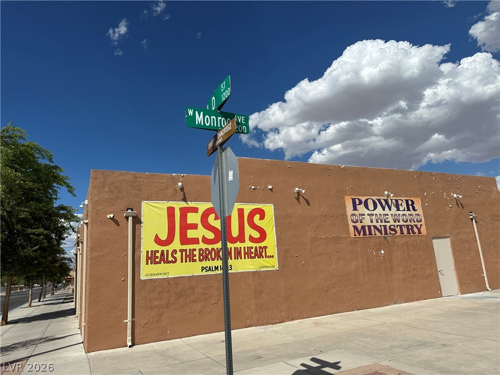317 W Monroe Avenue, Las Vegas