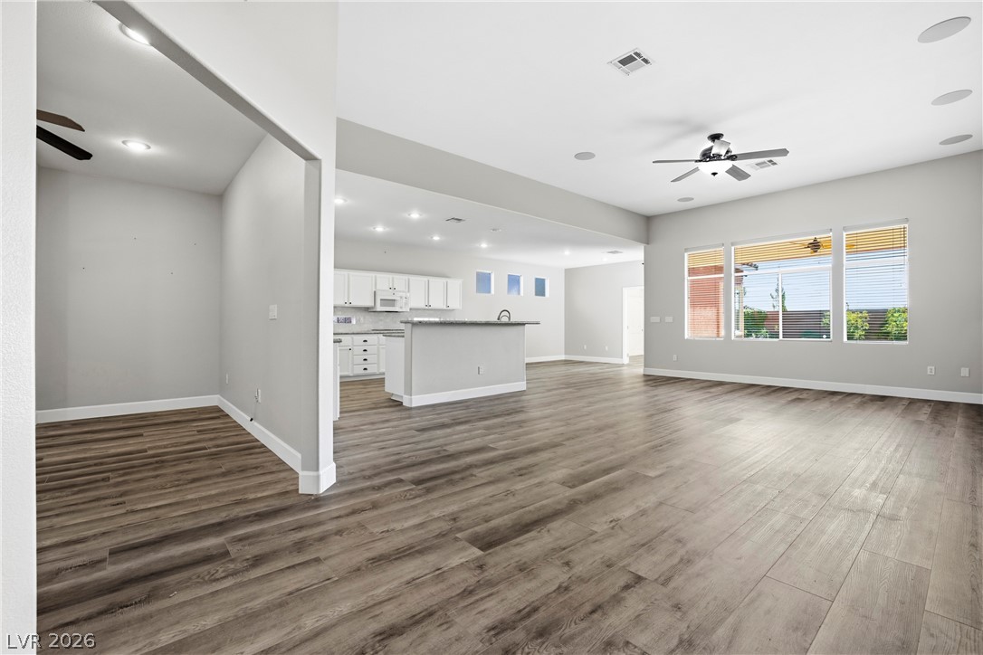 Photo 9 of 31, 68 Alerion Street