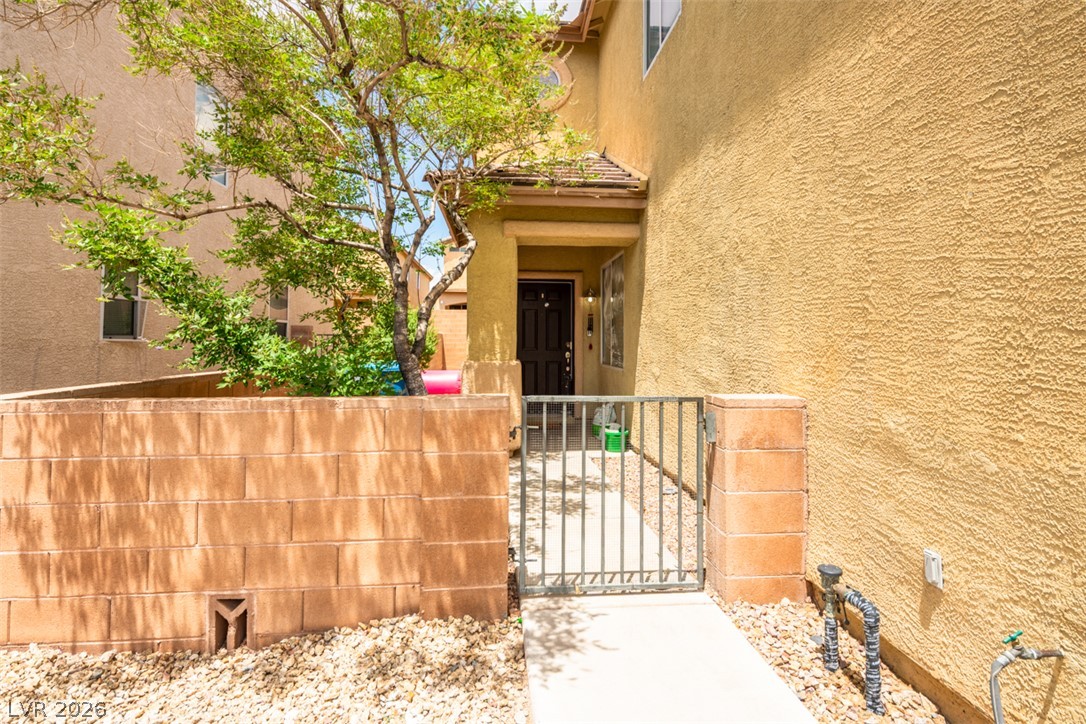 Photo 4 of 6338 Pronghorn Ridge Avenue