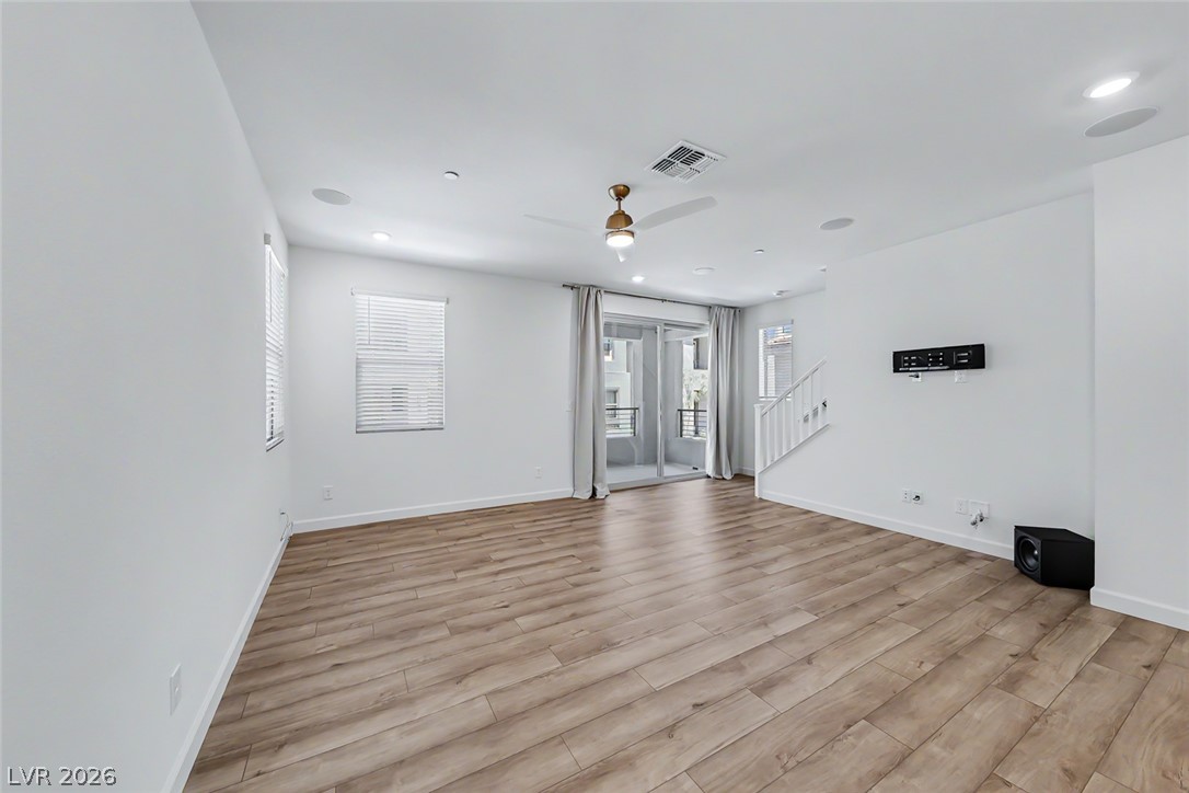 Photo 9 of 44, 1437 Whistling Kite Street