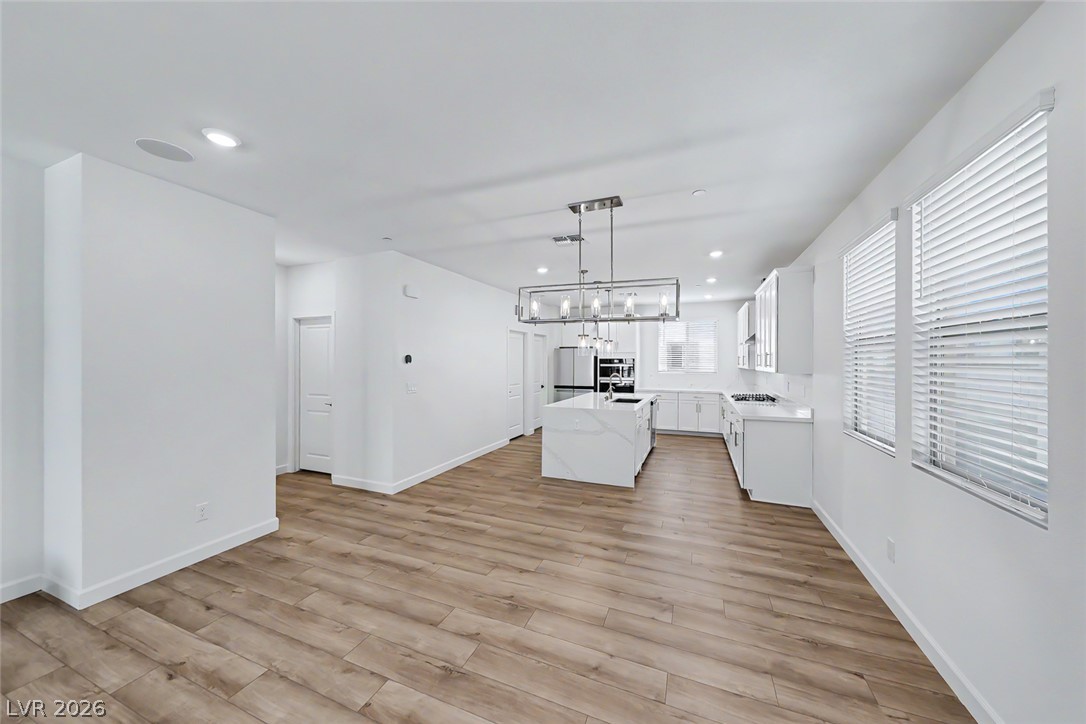 Photo 11 of 44, 1437 Whistling Kite Street