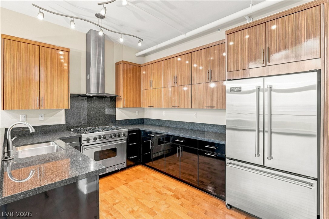 Photo 9 of 43, 11441 Allerton Park Drive #208