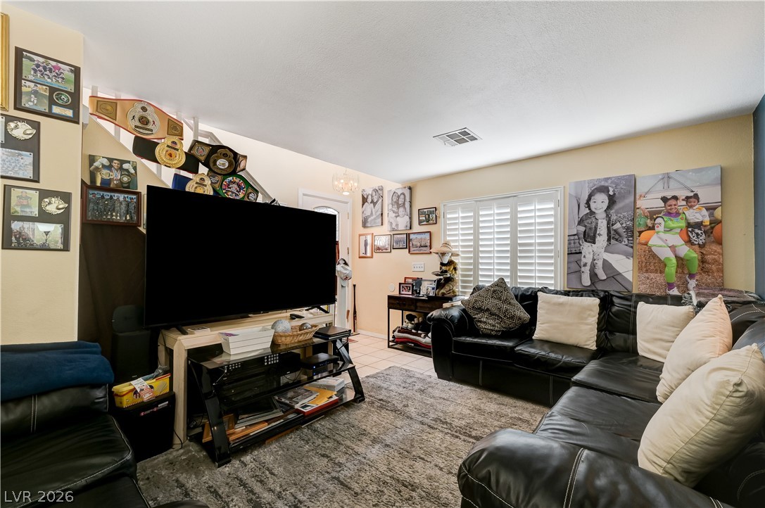 Photo 11 of 35, 8325 Haven Cove Avenue