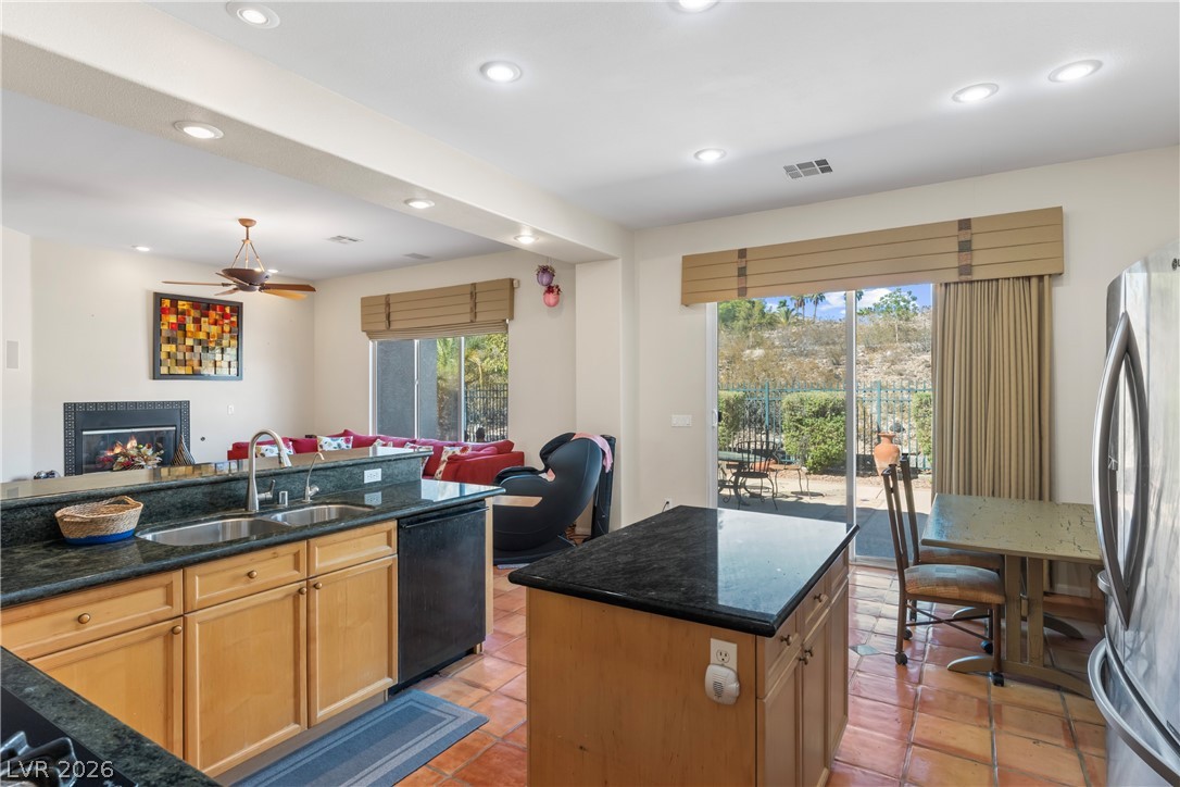 Photo 14 of 41, 2982 Formia Drive