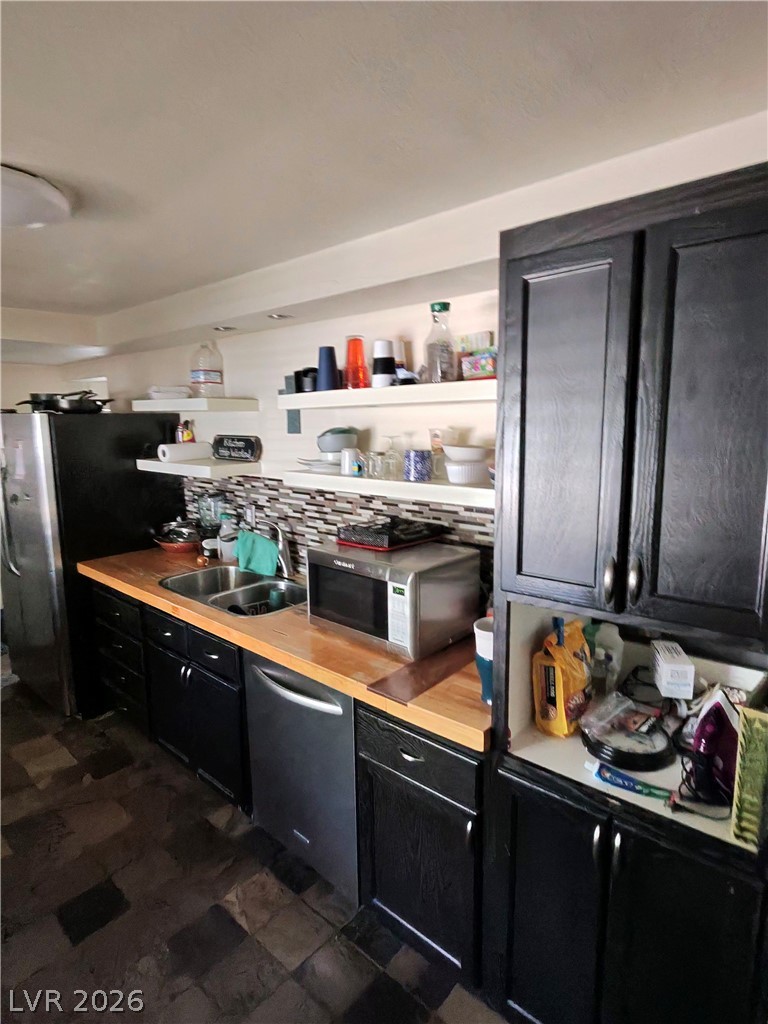 Photo 6 of 25, 1217 S 10th Street
