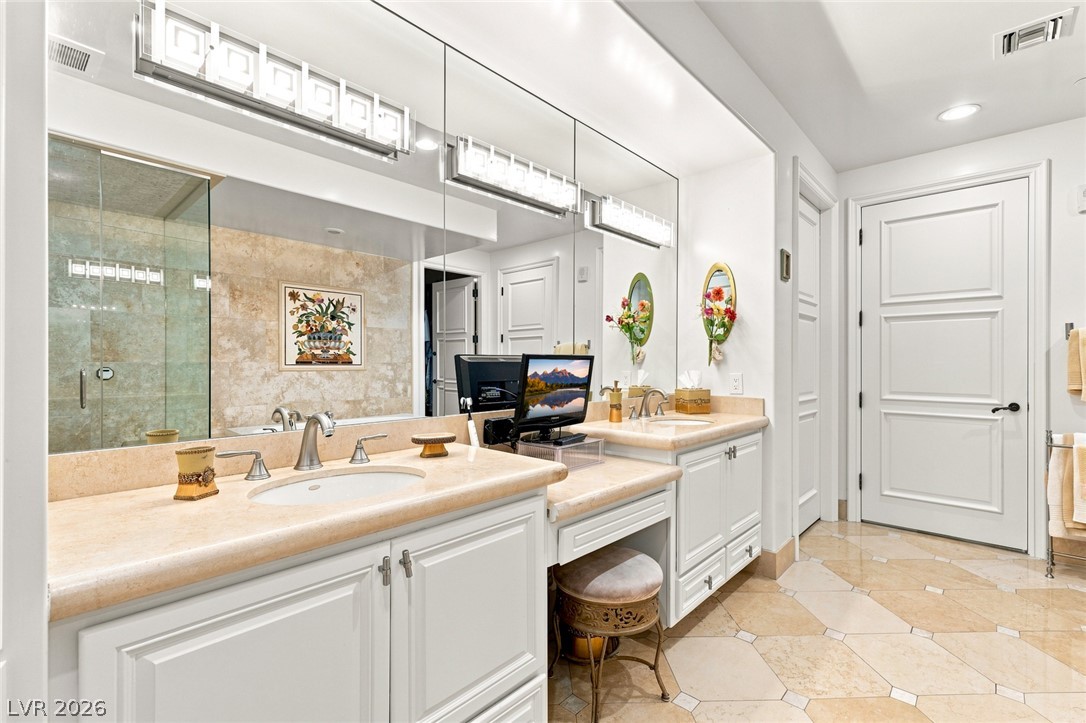 Photo 37 of 74, 9101 Alta Drive #1701