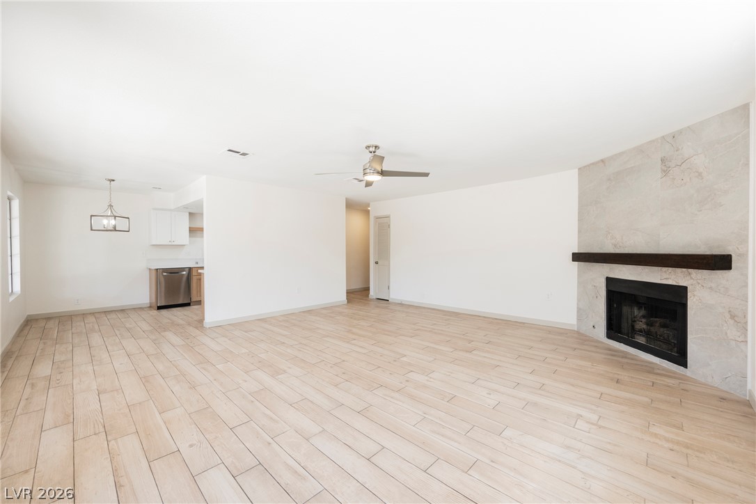 Photo 5 of 1612 Crest Haven Avenue