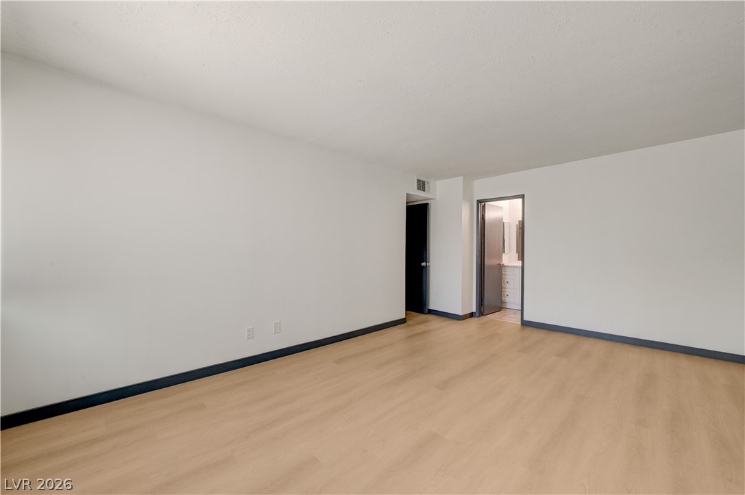 Photo 17 of 31, 1405 Vegas Valley Drive #222
