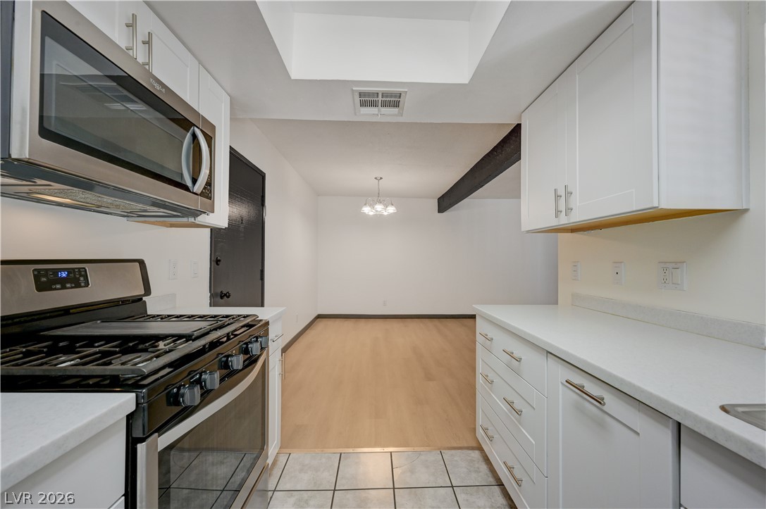 Photo 10 of 31, 1405 Vegas Valley Drive #222