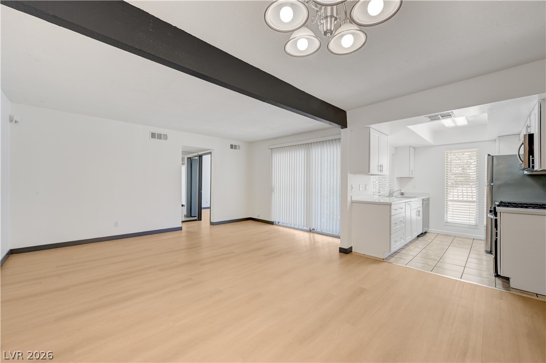 Photo 11 of 31, 1405 Vegas Valley Drive #222
