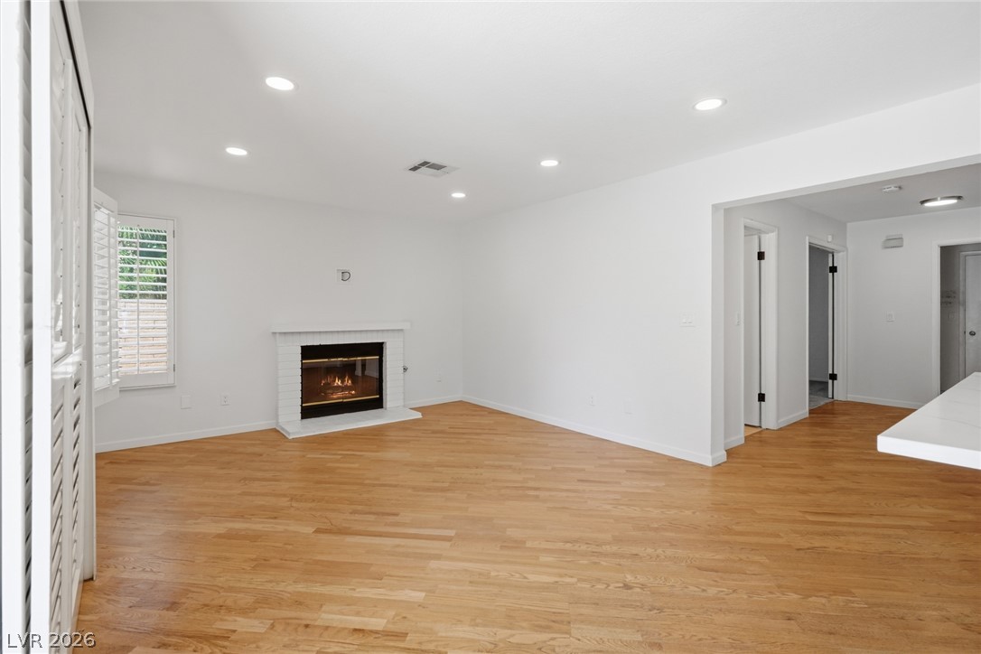 Photo 17 of 46, 7459 Parnell Avenue
