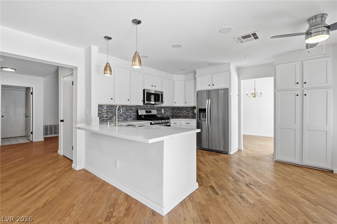 Photo 14 of 46, 7459 Parnell Avenue