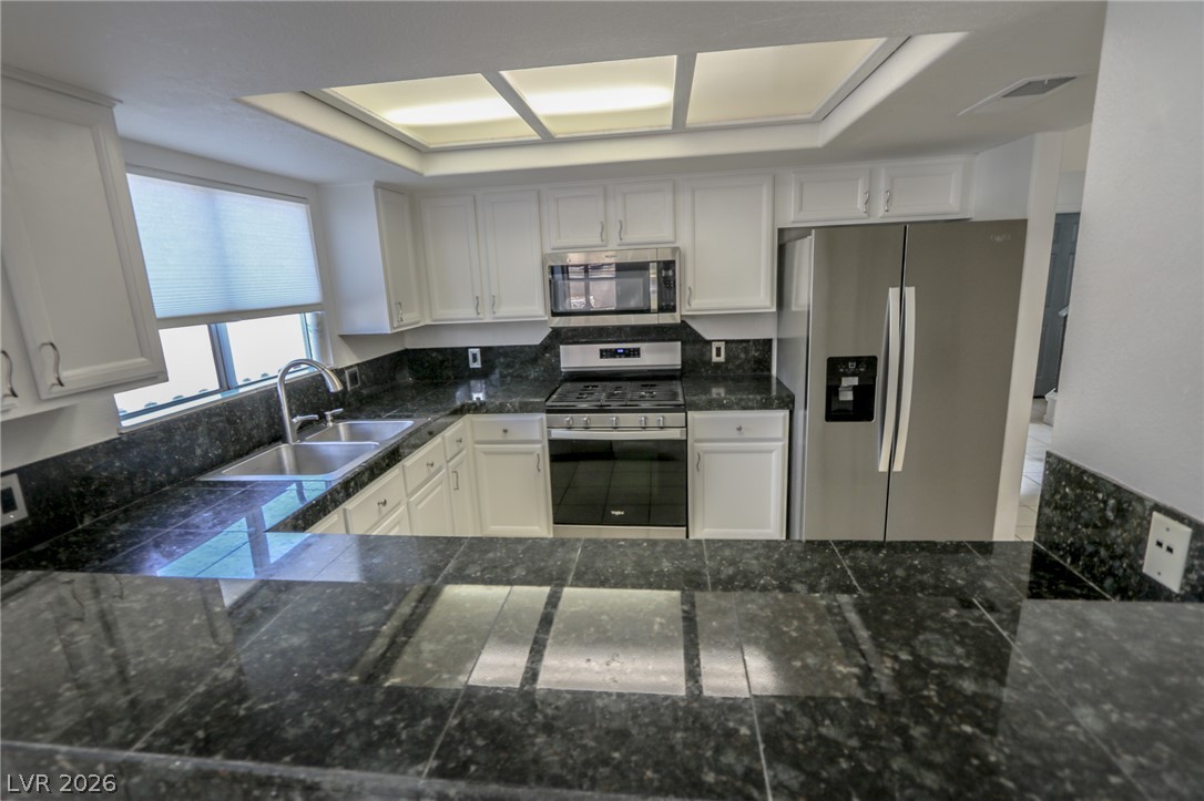 Photo 5 of 3333 Twin Bridges Court