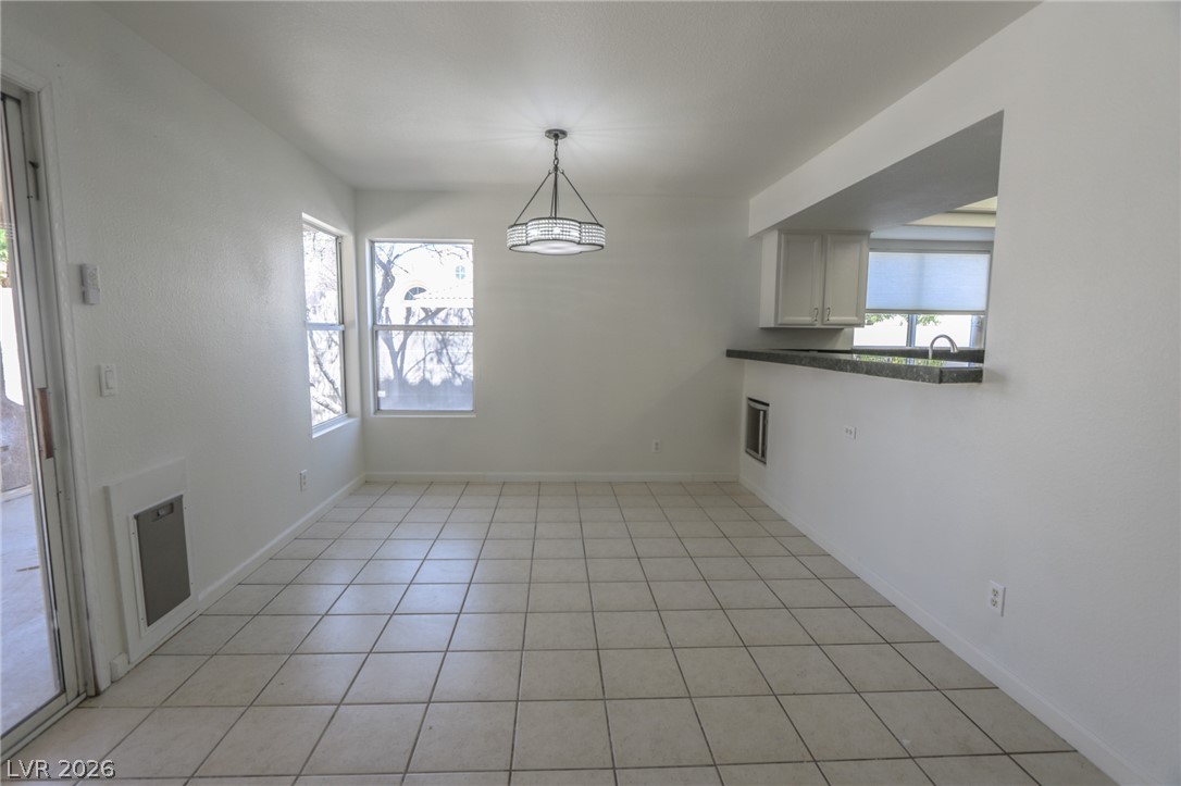 Photo 14 of 37, 3333 Twin Bridges Court