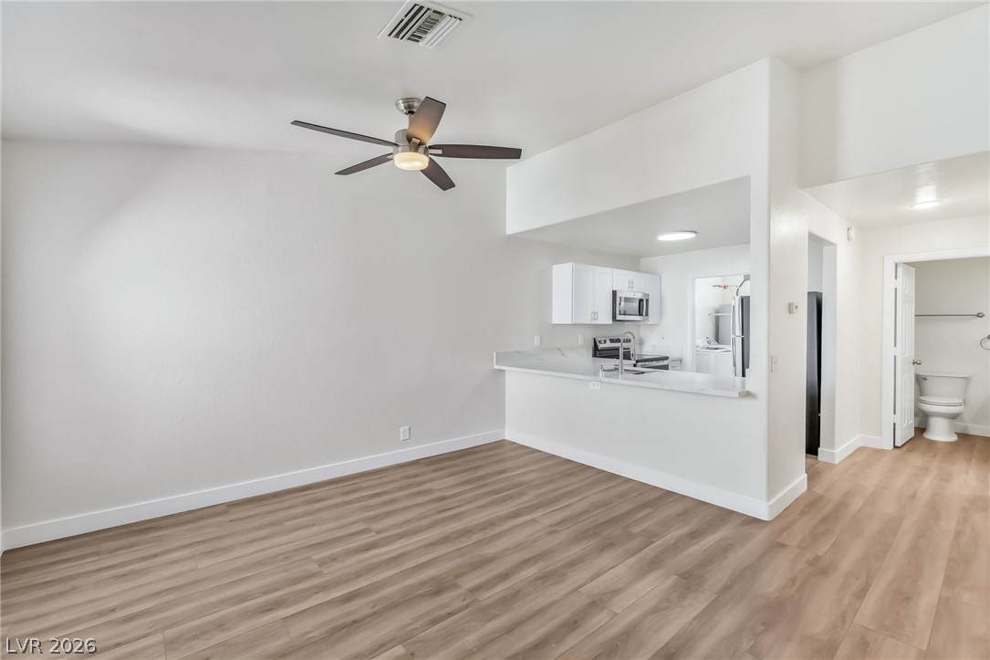 Photo 8 of 35, 1800 Edmond Street #228