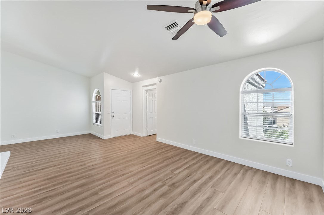 Photo 9 of 35, 1800 Edmond Street #228