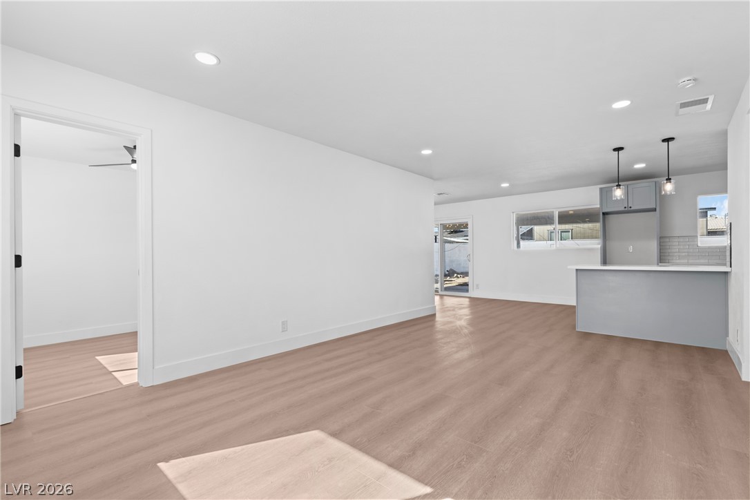 Photo 3 of 1674 D Street